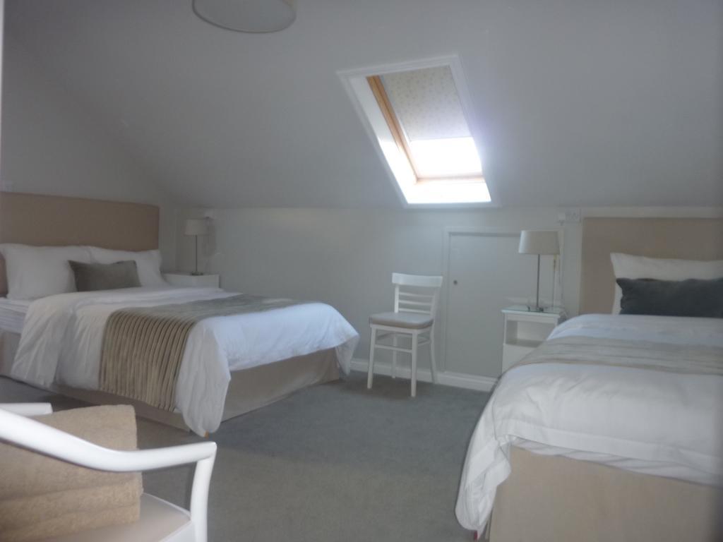 Westwinds Guestlodge Голуей Екстериор снимка