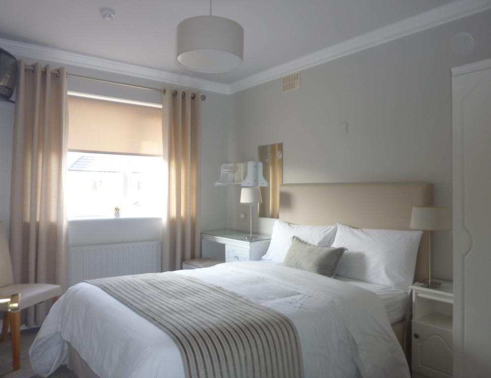 Westwinds Guestlodge Голуей Екстериор снимка